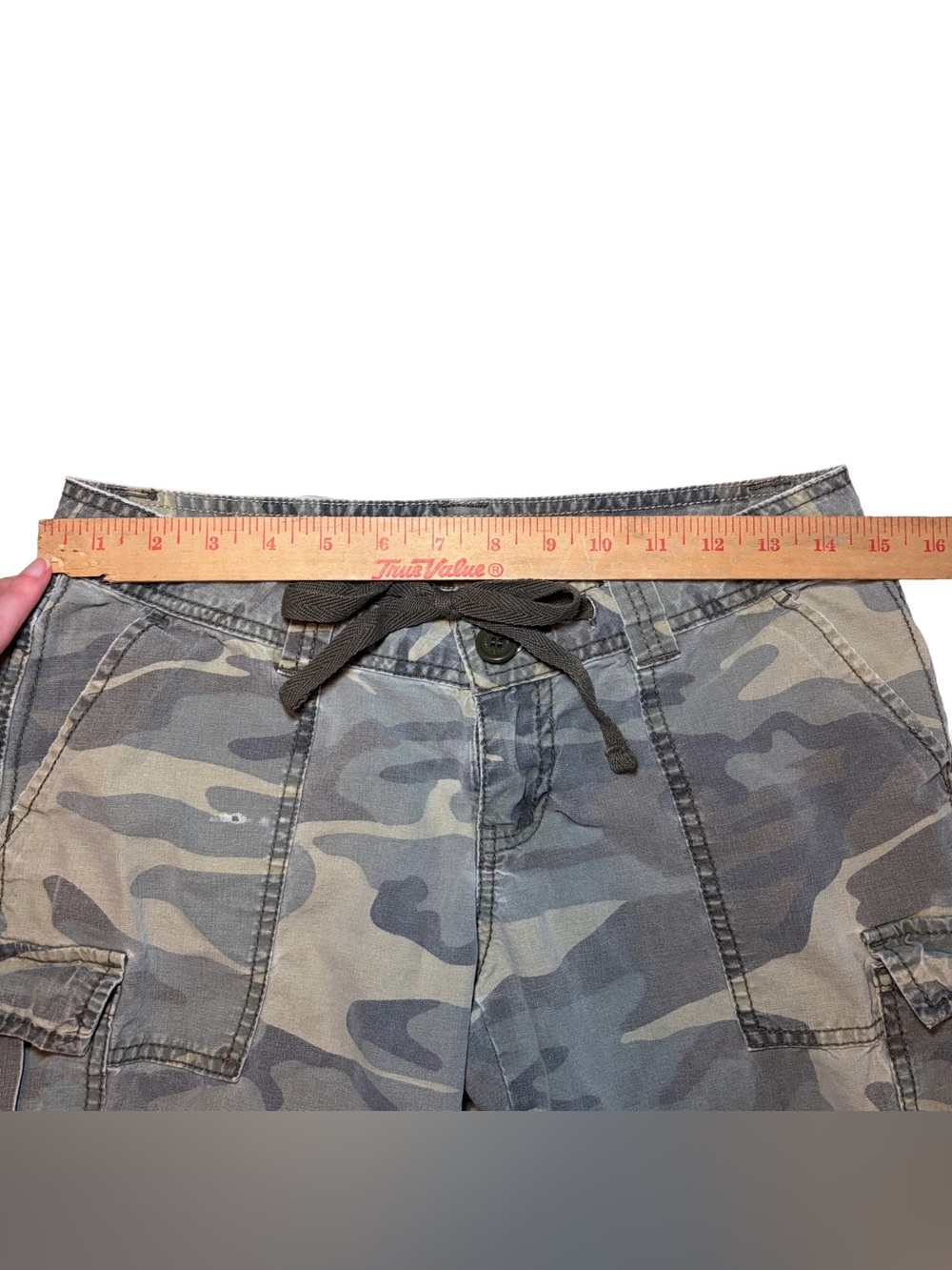 Y2K Union Bay Low Rise Camo Cargo Utility Shorts Women’s 7 - Picture 5 of 5